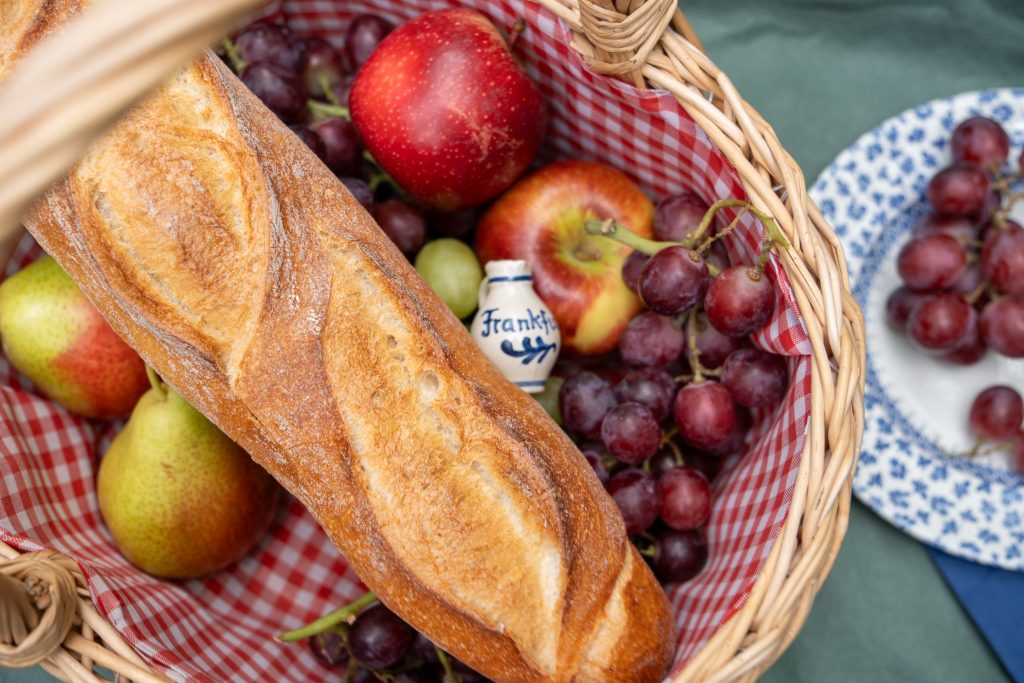Kleines Picknick mit Schopenhauer. Foto: Melina Johannsen